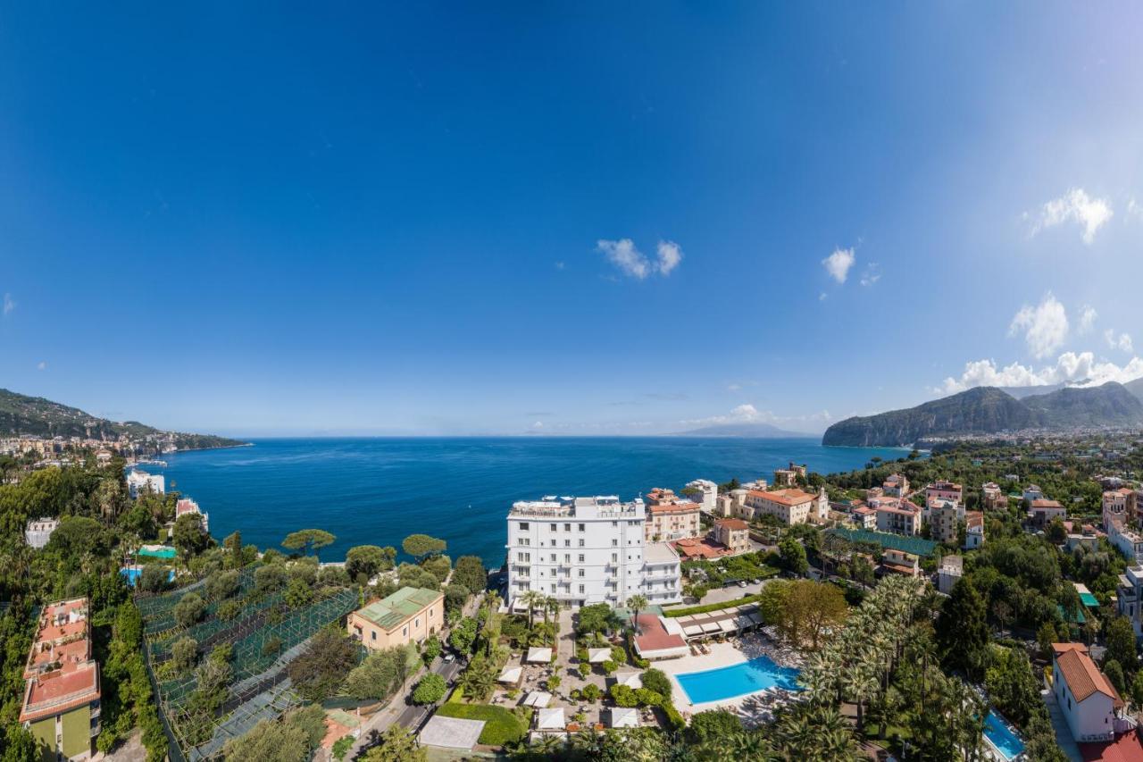 Hotel Mediterraneo Sant'Agnello Bagian luar foto